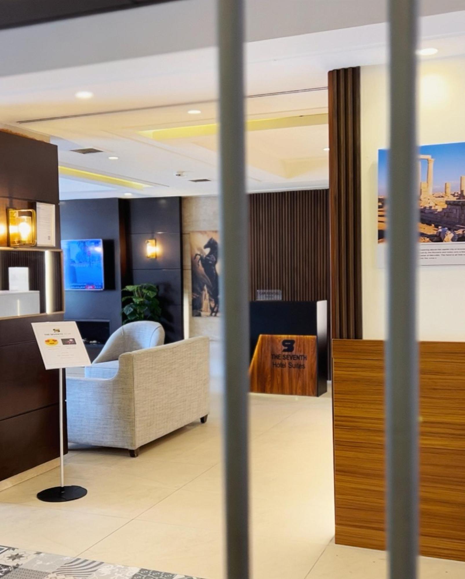 The Seventh Star Hotel Suites アンマン エクステリア 写真