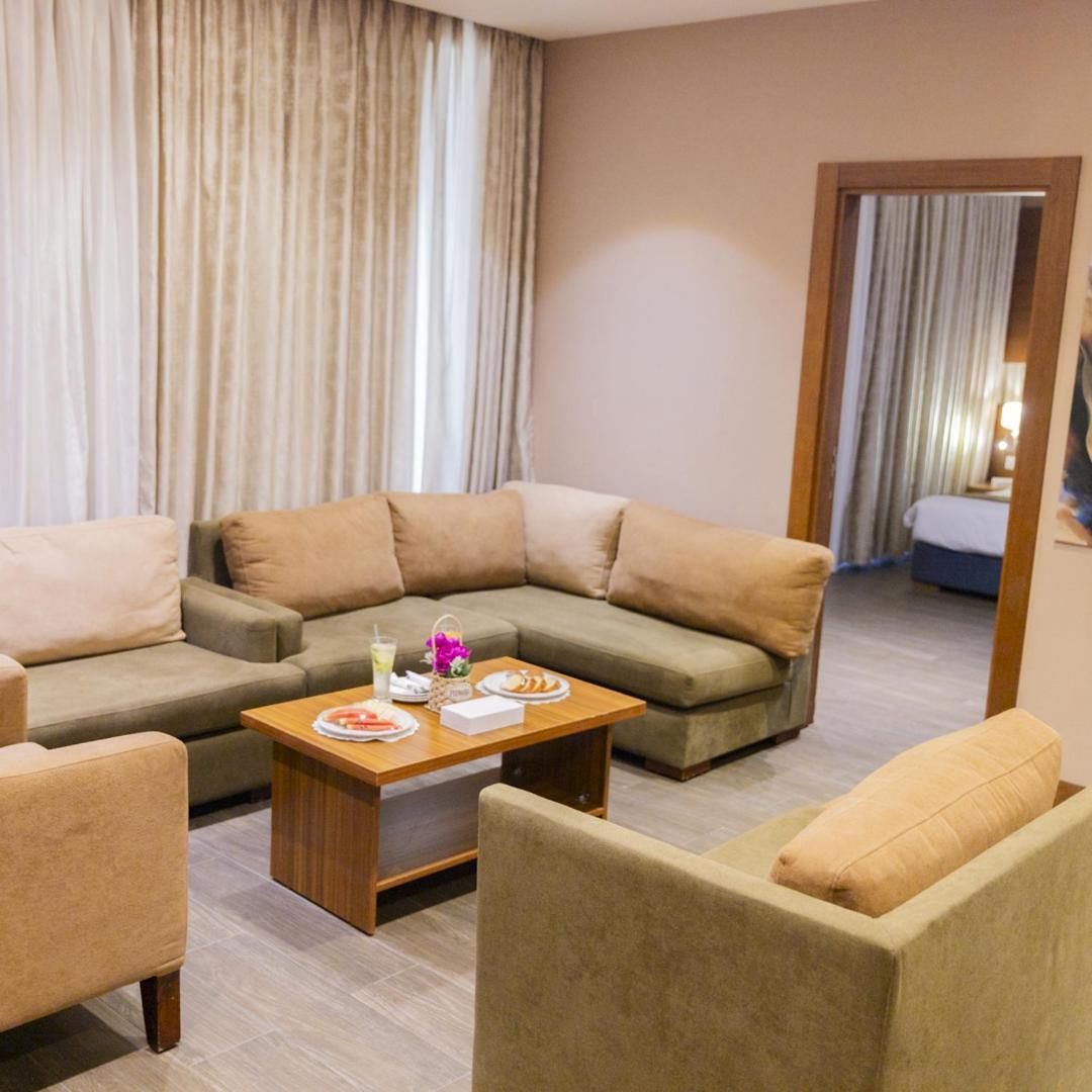 The Seventh Star Hotel Suites アンマン エクステリア 写真