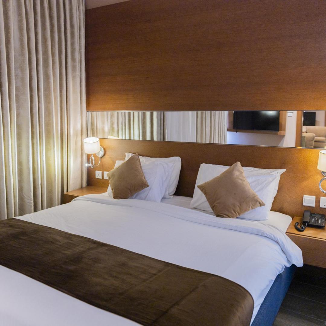 The Seventh Star Hotel Suites アンマン エクステリア 写真